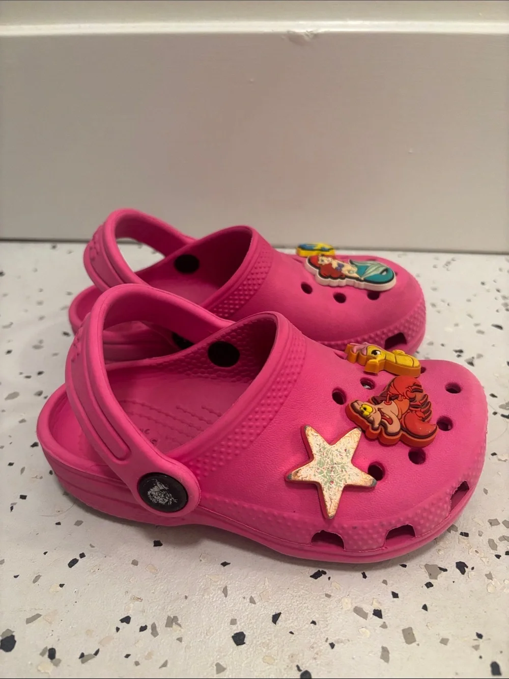 CROCS bright pink